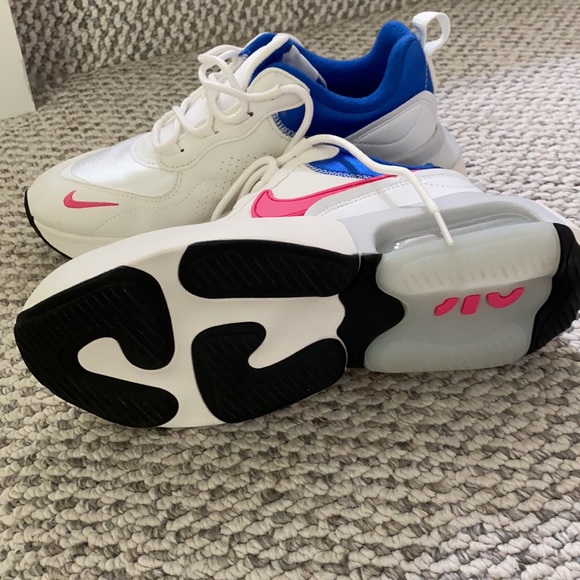 Brand new Nike Air - Picture 2 of 4